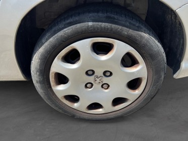 Peugeot 206 1.6i 16v xt premium occasion avignon (84) simplicicar simplicibike france