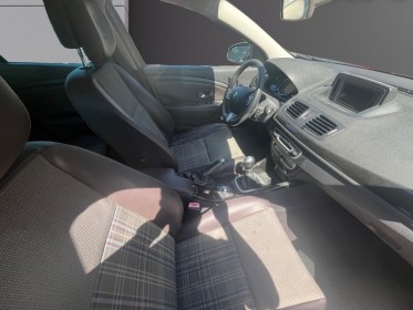 Renault megane iii berline dci 130 fap eco2 euro 5 xv de france occasion avignon (84) simplicicar simplicibike france