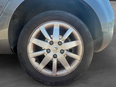 Renault megane iii berline dci 130 fap eco2 euro 5 xv de france occasion avignon (84) simplicicar simplicibike france