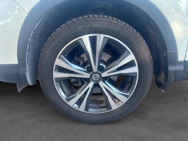Nissan qashqai 1.2 dig-t 115 tekna carplay attelage caméra de recul sièges chauffants toit panoramique garantie 12 mois...