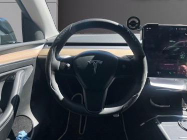 Tesla model y standard rwd garantie 24 mois tesla toit panoramique caméra 360°. occasion simplicicar villejuif  simplicicar...