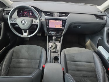 Skoda octavia combi 2.0 tdi 184 ch scr fap dsg7 4x4 scout - toit ouvrant - sieges chauffant - garantie 12 mois occasion parc...