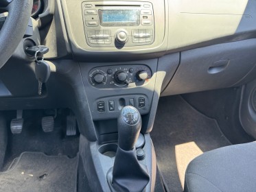 Dacia sandero 1.2 16v 75 e6 lauréate vehicule premiere main origine france entretien complet occasion simplicicar la ciotat...