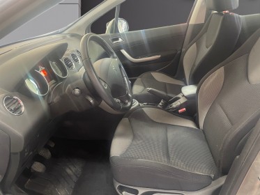 Peugeot 308 1.6 vti 120ch premium // atelage remorque occasion simplicicar pertuis  simplicicar simplicibike france