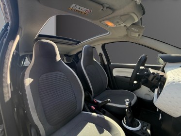 Renault twingo iii 0.9 tce 90 energy intens/garantie 12 mois/entretien complet constructeur/toit ouvrant occasion montreuil...