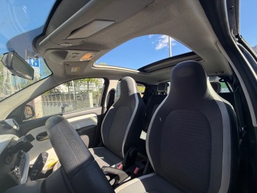 Renault twingo iii 0.9 tce 90 energy intens/garantie 12 mois/entretien complet constructeur/toit ouvrant occasion montreuil...
