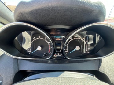 Ford fiesta 1.25 82 edition occasion simplicicar limoges  simplicicar simplicibike france