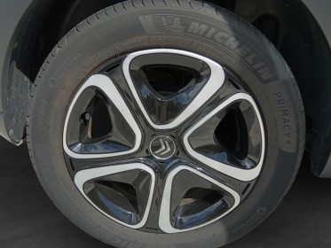 Citroen c3 c3 1.2 puretech 83ch / ss bvm5 / finition shine / attention ! housses de protections sur les sièges /  sièges......