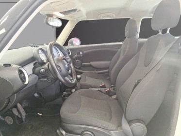 Mini one 1.6 90 one - chaîne changée, amortisseurs avant ok- embrayage ok garantie 12 mois occasion simplicicar amiens ...