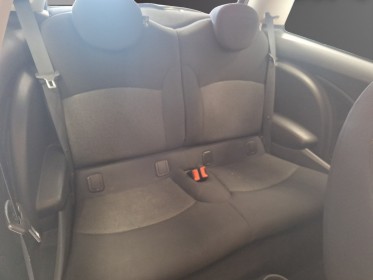 Mini one 1.6 90 one - chaîne changée, amortisseurs avant ok- embrayage ok garantie 12 mois occasion simplicicar amiens ...