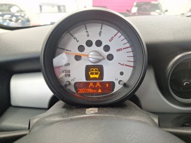 Mini one 1.6 90 one - chaîne changée, amortisseurs avant ok- embrayage ok garantie 12 mois occasion simplicicar amiens ...