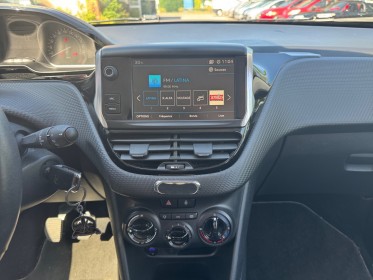 Peugeot 208 1.2 puretech 82ch bvm5 style courroie changée garantie 12 mois occasion simplicicar mery-sur-oise simplicicar...