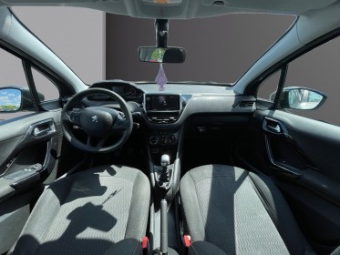 Peugeot 208 business luehdi 100ch ss bvm5 active business occasion simplicicar meaux simplicicar simplicibike france