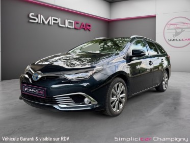 Toyota auris touring sports hybride 136h dynamic occasion champigny-sur-marne (94) simplicicar simplicibike france