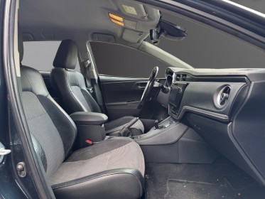 Toyota auris touring sports hybride 136h dynamic occasion champigny-sur-marne (94) simplicicar simplicibike france