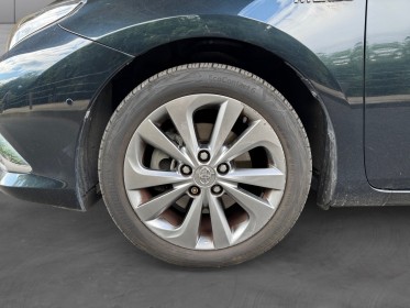 Toyota auris touring sports hybride 136h dynamic occasion champigny-sur-marne (94) simplicicar simplicibike france