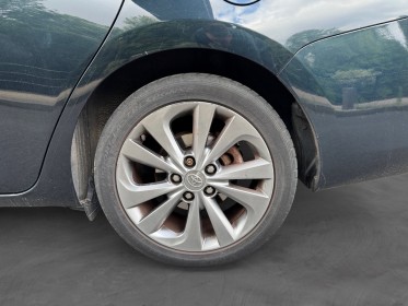 Toyota auris touring sports hybride 136h dynamic occasion champigny-sur-marne (94) simplicicar simplicibike france