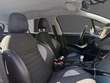 Peugeot 2008 thp 110ch bvm5 allure carplay, sièges cuir, entretien peugeot, garantie 12 mois occasion simplicicar villejuif ...