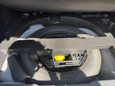 Peugeot 2008 thp 110ch bvm5 allure carplay, sièges cuir, entretien peugeot, garantie 12 mois occasion simplicicar villejuif ...
