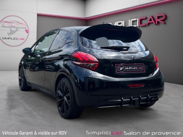 Peugeot 208 1.6 bluehdi 120ch bvm6 gt line / carplay / radars ar / diffuseur sport occasion simplicicar salon de provence...