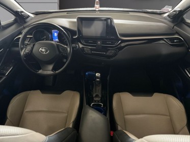 Toyota c-hr hybride rc18 122h collection entretien complet toyota camera 360 sièges chauffants garantie 12 mois occasion...