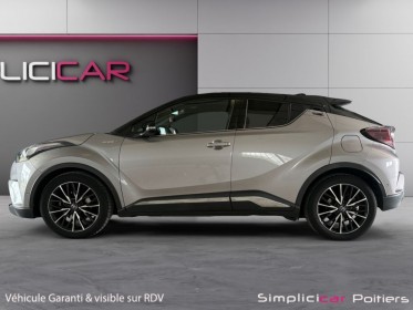 Toyota c-hr hybride rc18 122h collection entretien complet toyota camera 360 sièges chauffants garantie 12 mois occasion...