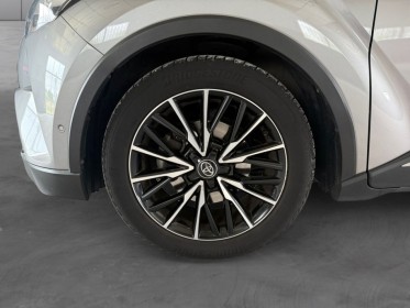 Toyota c-hr hybride rc18 122h collection entretien complet toyota camera 360 sièges chauffants garantie 12 mois occasion...