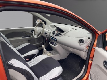 Renault twingo ii 1.2 16v 75 eco2 expression garantie 12 mois occasion simplicicar royan simplicicar simplicibike france