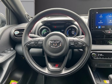 Toyota yaris hybride my22 116h gr sport - garantie 12 mois occasion parc voitures beauvais simplicicar simplicibike france