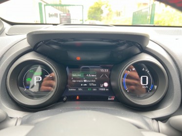 Toyota yaris hybride my22 116h gr sport - garantie 12 mois occasion parc voitures beauvais simplicicar simplicibike france
