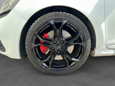 Renault clio iv 1.6 turbo 220 energy rs trophy edc - suivi renault/cuir/caméra de recul/rs monitor - garantie 12 mois...