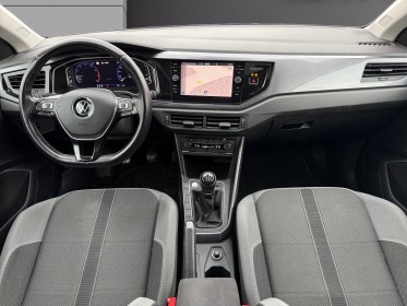 Volkswagen polo 1.0 tsi 110 ss bvm6 r-line exclusive toit ouvrant garantie 12 mois occasion simplicicar royan simplicicar...