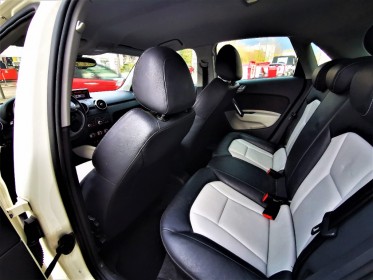 AUDI A1 SPORTBACK Ambition Luxe S tronic 122 cv par SIMPLICICAR SIMPLICIBIKE FRANCE