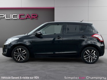 Suzuki swift my15 edition limitée biba - ouverture sans clés - feux et essuie glace automatique - commandes au volant...
