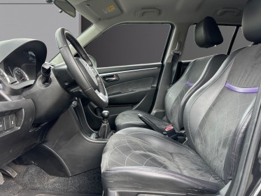 Suzuki swift my15 edition limitée biba - ouverture sans clés - feux et essuie glace automatique - commandes au volant...