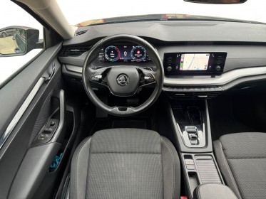 Skoda octavia combi 2.0 tdi 150 ch dsg7 ambition carplay garantie 12 mois occasion simplicicar mery-sur-oise simplicicar...
