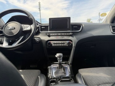 Kia ceed 1.6 crdi 115 ch isg dct7 gt line carplay camera régulateur occasion simplicicar poitiers simplicicar simplicibike...