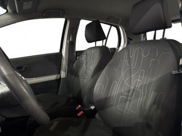 Toyota yaris 1.0 - 69 vvt-i confort pack / entretien complet toyota occasion simplicicar st-maximin simplicicar simplicibike...