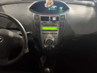 Toyota yaris 1.0 - 69 vvt-i confort pack / entretien complet toyota occasion simplicicar st-maximin simplicicar simplicibike...