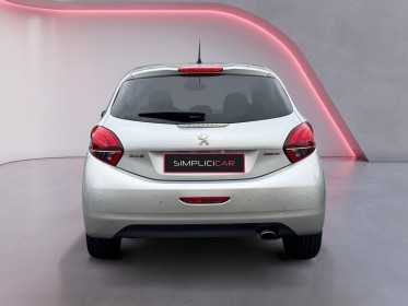 Peugeot 208 gt line 1.2 110ch eat6 carplay / radar de recul / courroie de distribution ok occasion simplicicar orgeval ...