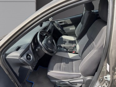 Toyota auris touring sports hybride 136h dynamic occasion simplicicar lille  simplicicar simplicibike france