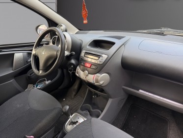 Peugeot 107 1.0e 12v 68 ch boite auto / critair 1 / 5 portes occasion champigny-sur-marne (94) simplicicar simplicibike france