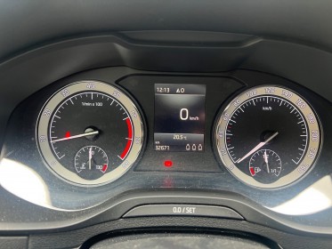 Skoda karoq 1.5 tsi 150 ch act business, apple carplay, caméra de recul, attelage électrique, garantie 12 mois. occasion...