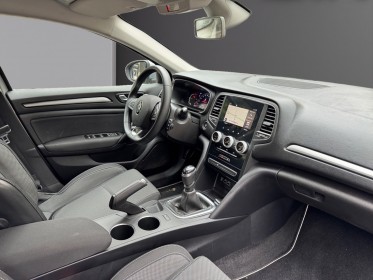 Renault megane iv berline blue dci 115 evolution/ start and stop / radar de recul occasion paris 17ème (75)(porte maillot)...