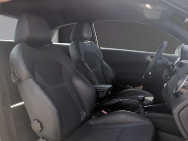 Audi a1 a1 1.6 tdi 105ch  sline interieur exterieur avec ecran pneus neufs occasion simplicicar lyon nord  simplicicar...