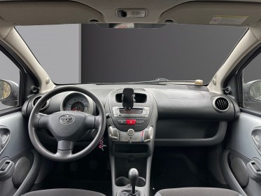 Toyota aygo 1.0 vvt-i - climatisation - 5 portes- peux kilométré - garantie 12 mois occasion champigny-sur-marne (94)...