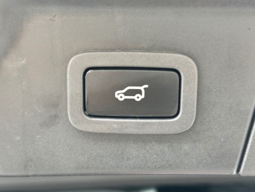 Land rover range rover velar 2.0 sd4 16v dpf 4wd 240 cv  r-dynamic / garantie 12 mois / toit ouvrant / meridian / siÈges......