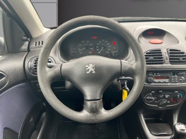 Peugeot 206 1.4i xt pack clim occasion simplicicar reims simplicicar simplicibike france