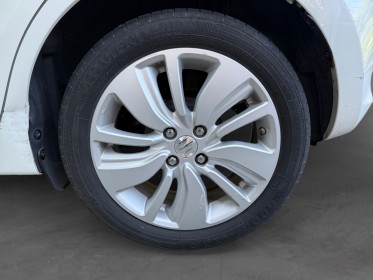 Suzuki swift 1.2 dualjet privilège - garantie 12mois - historique d'entretien - carplay - climatisation - ideale jeune...