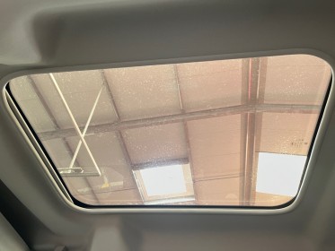 Ford tourneo connect 1.5 l ecoblue 120 ss titanium 1ère main et crochet d'attelage garantie 12 mois occasion simplicicar...